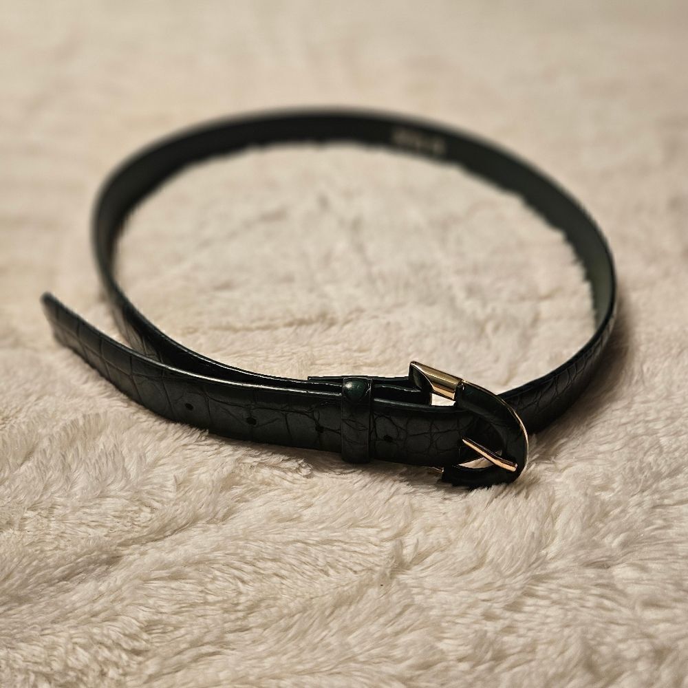 Ip belt green with gold color